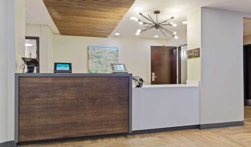 Lobby and Guest Check-in