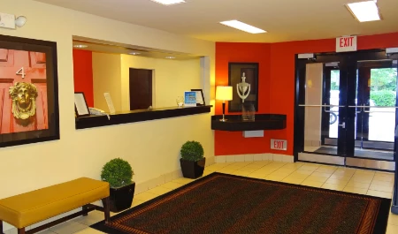 Lobby and Guest Check-in