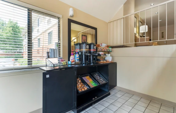 Lobby and Guest Check-in