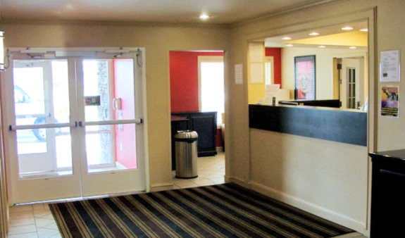 Lobby and Guest Check-in