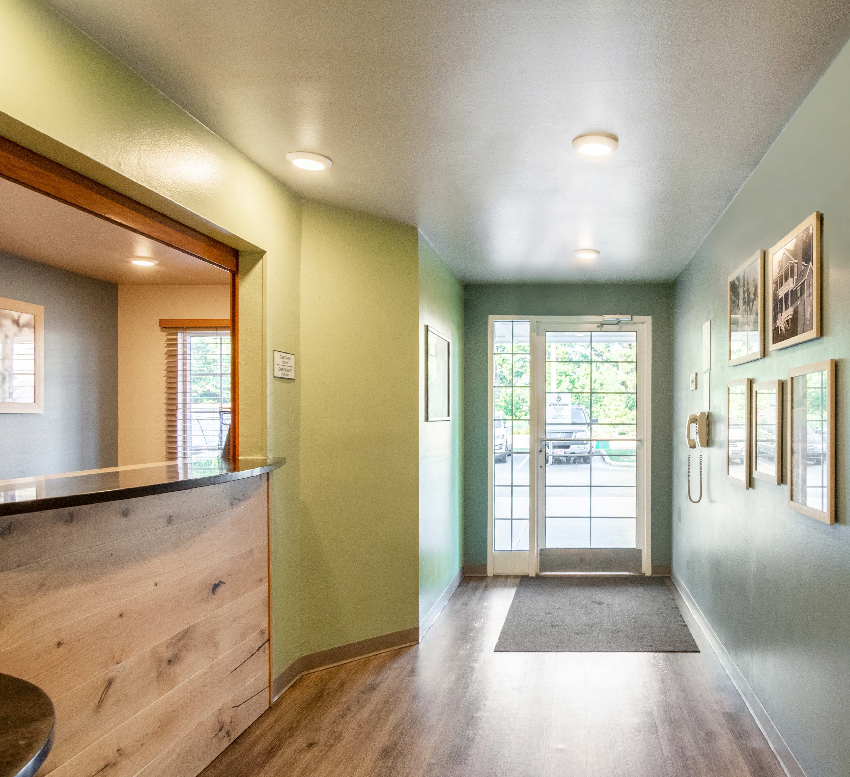 Lobby and Guest Check-in