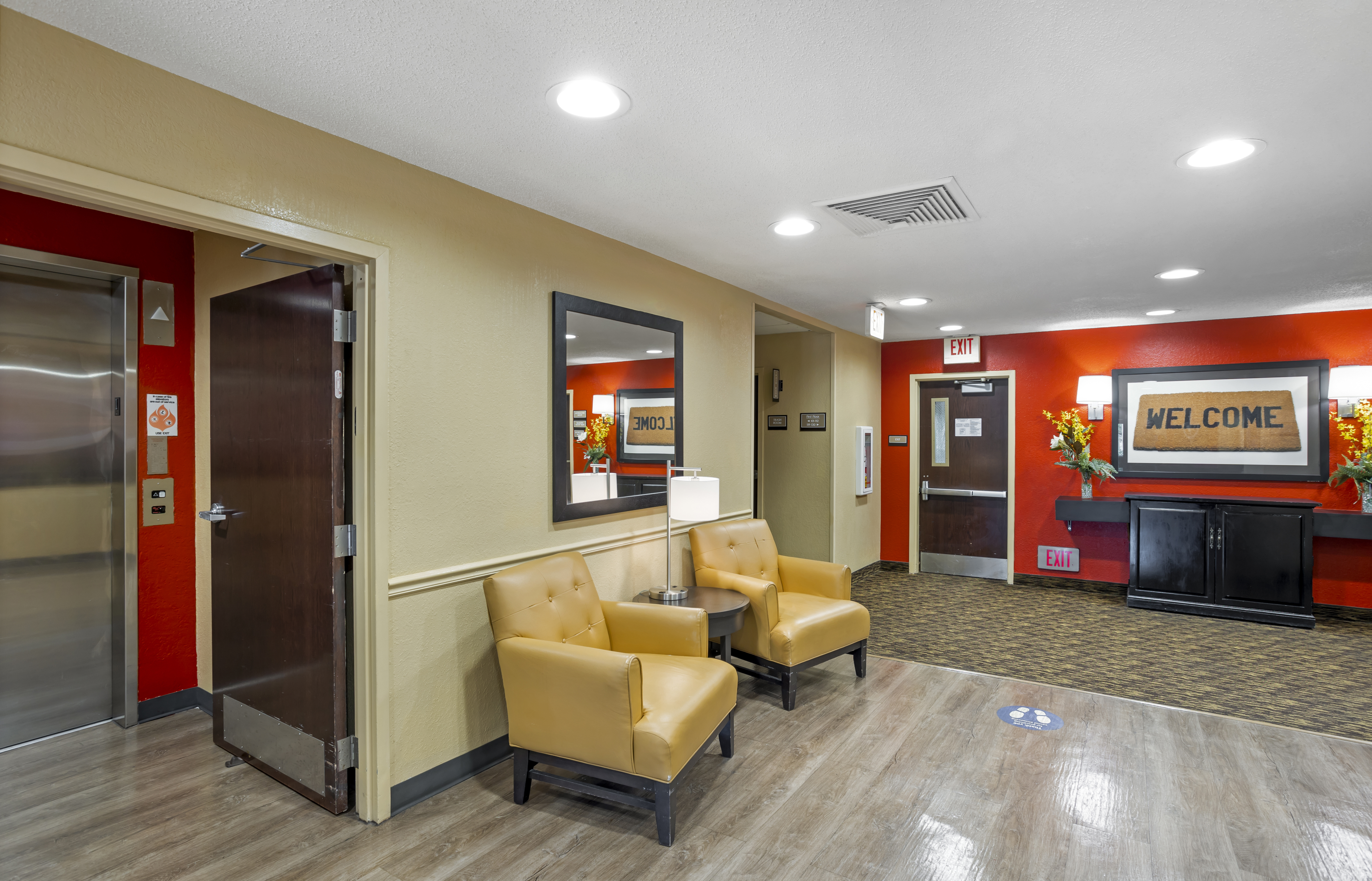 Lobby and Guest Check-in