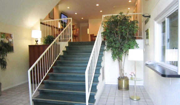 Lobby and Guest Check-in