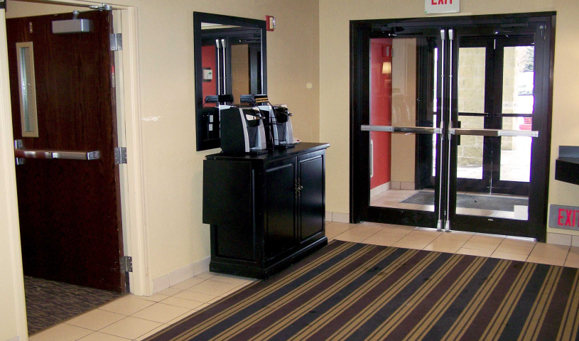 Lobby and Guest Check-in