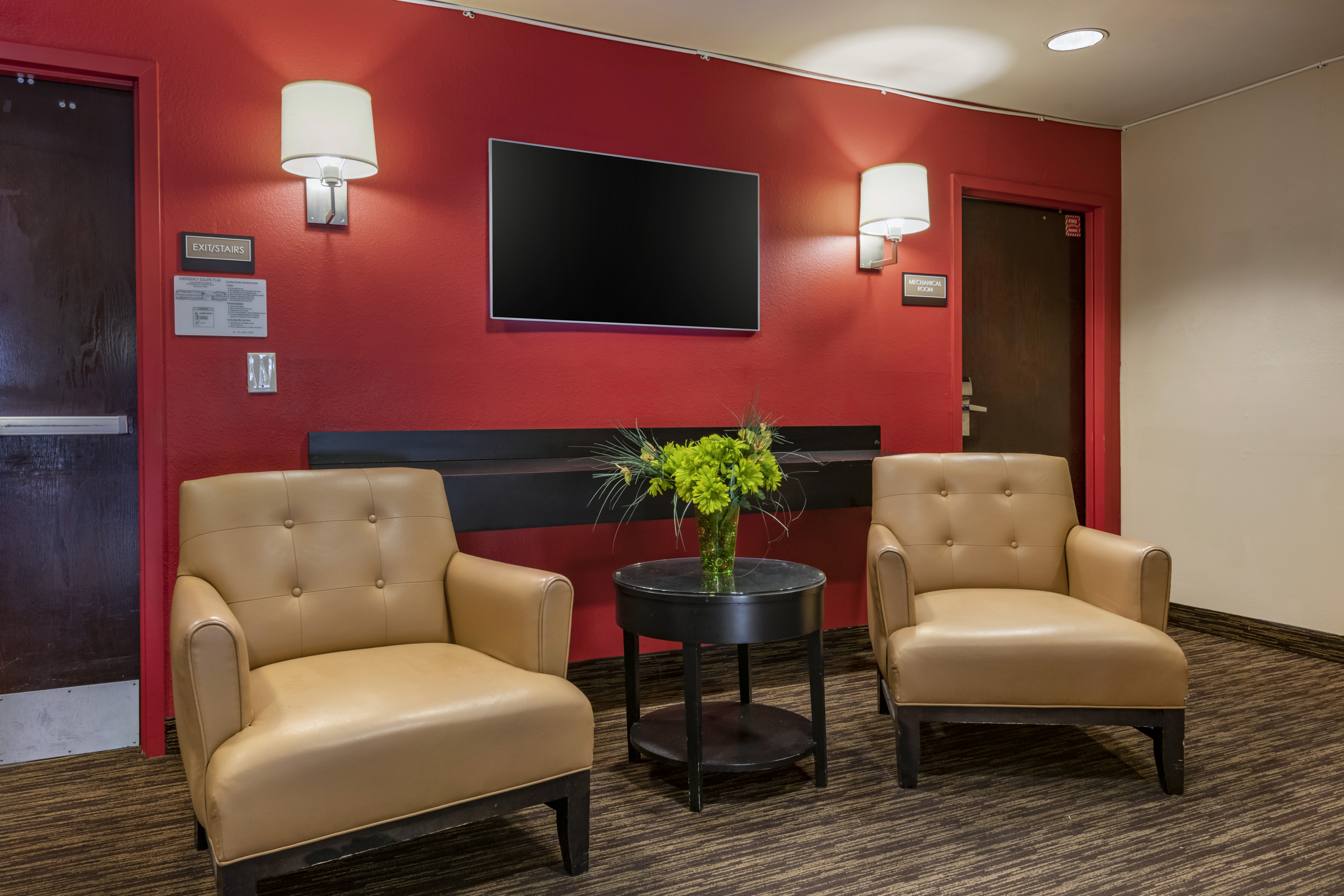 Lobby and Guest Check-in