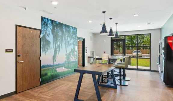 Breakfast Room
