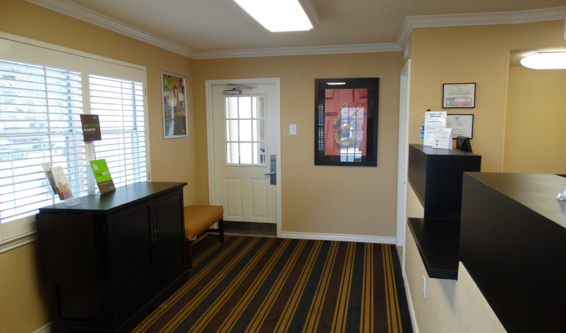 Lobby and Guest Check-in