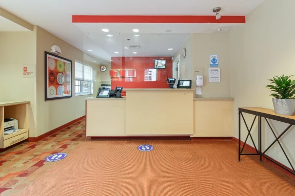 Lobby and Guest Check-in