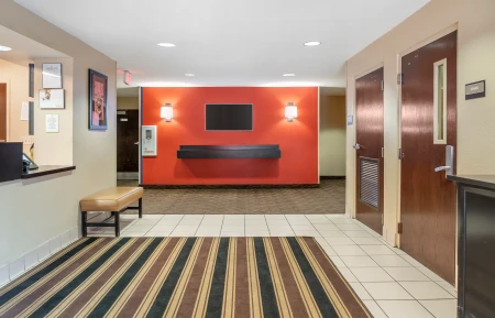 Lobby and Guest Check-in