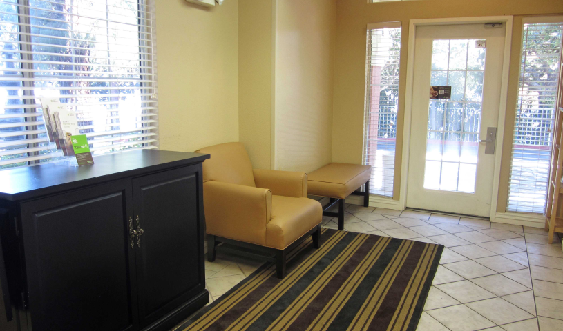 Lobby and Guest Check-in