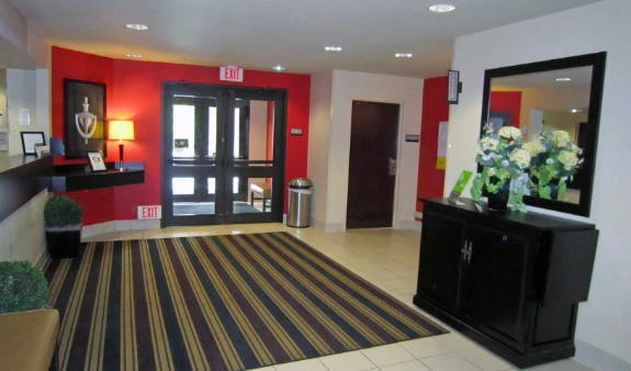 Lobby and Guest Check-in