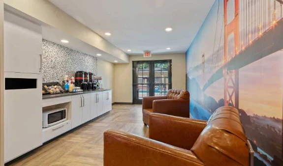 Lobby and Guest Check-in