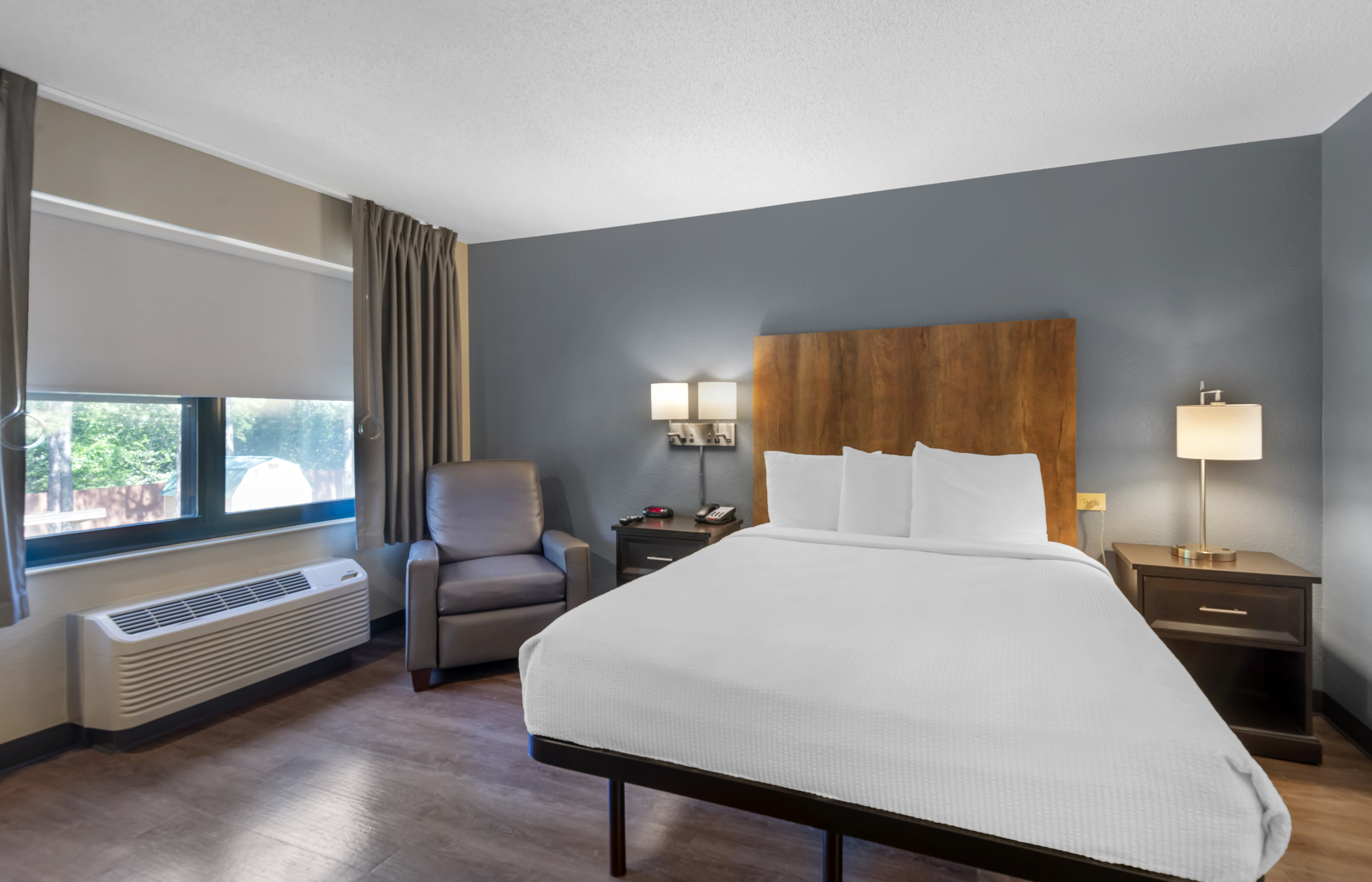 Studio Suite - 1 Queen Bed