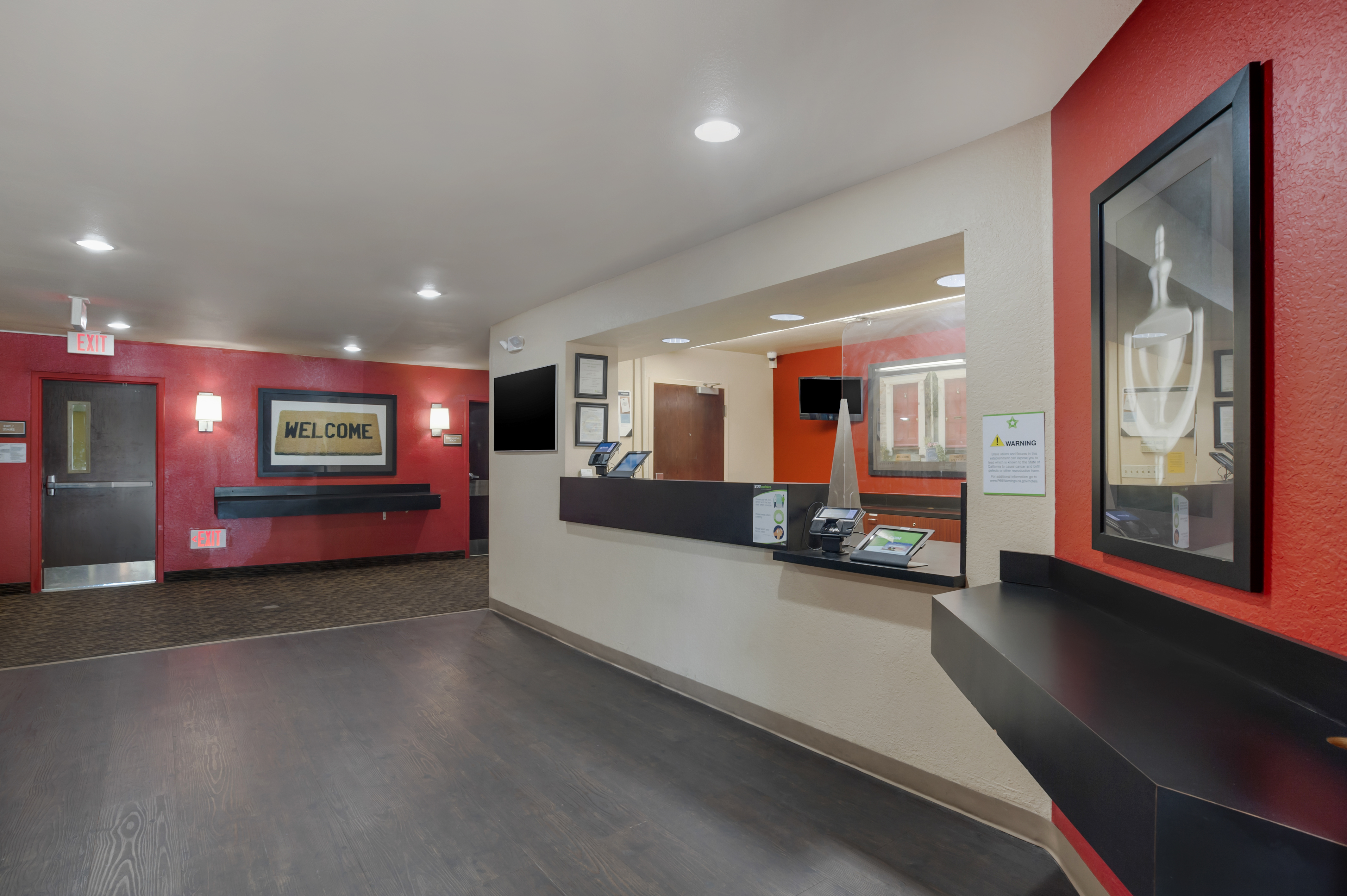 Lobby and Guest Check-in