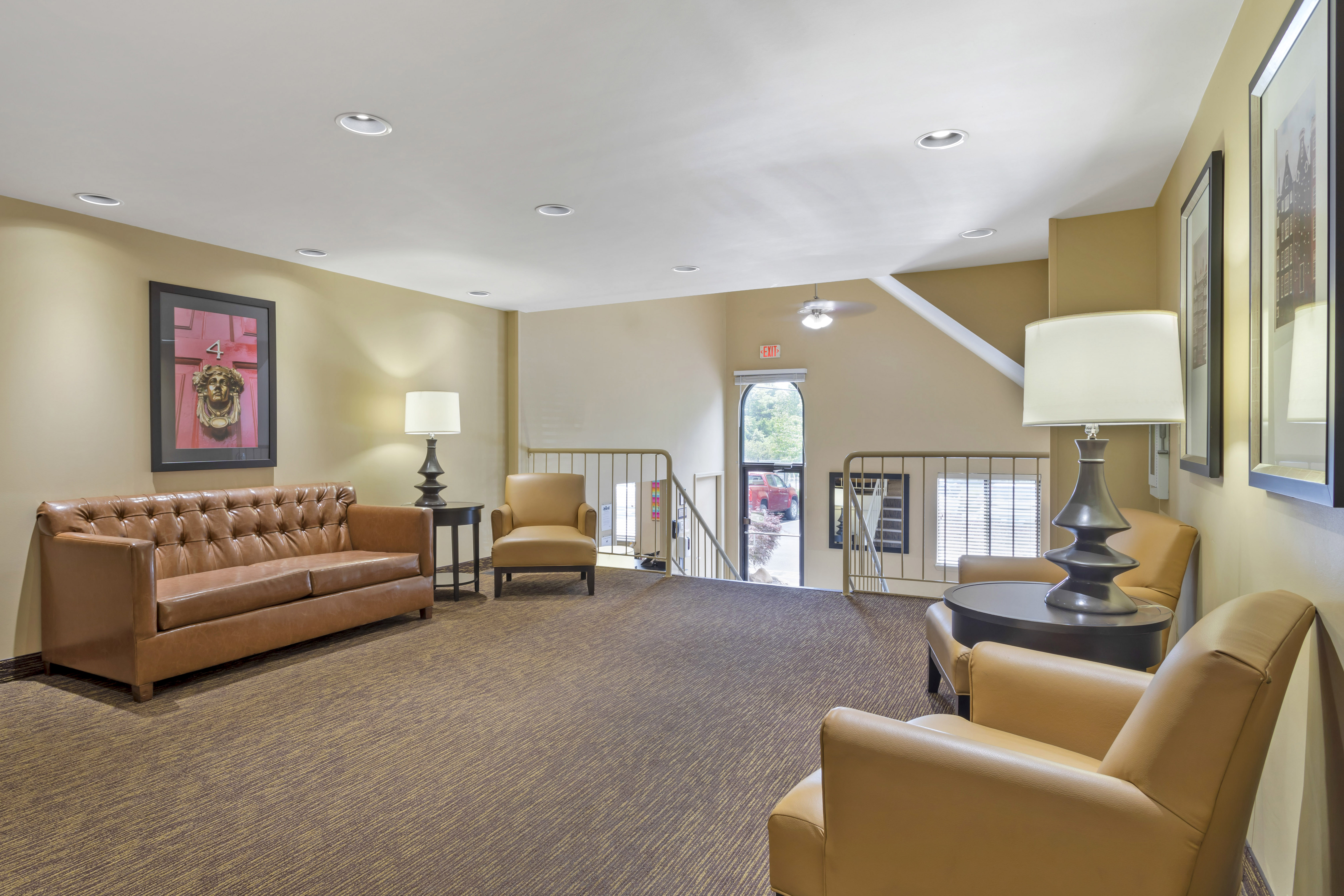 Lobby and Guest Check-in