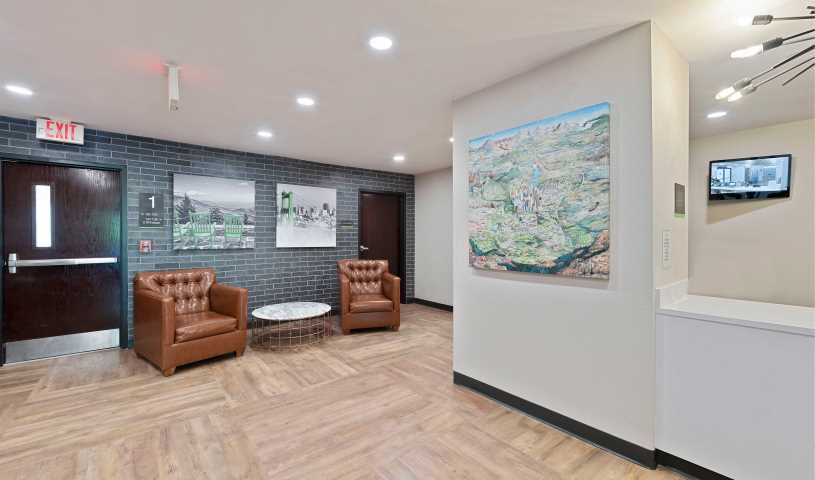 Lobby and Guest Check-in