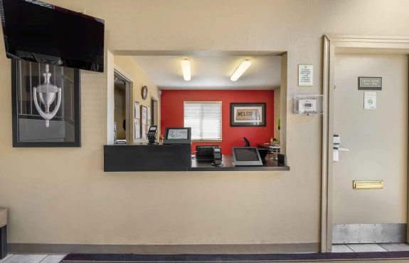 Lobby and Guest Check-in