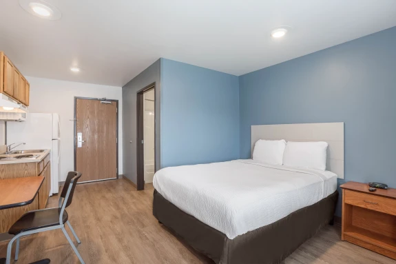 Studio Suite - 1 Queen Bed