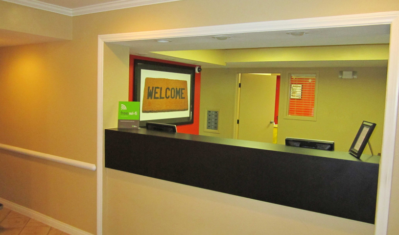 Lobby and Guest Check-in