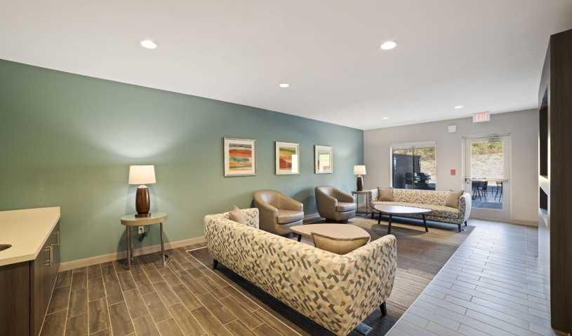 Lobby and Guest Check-in