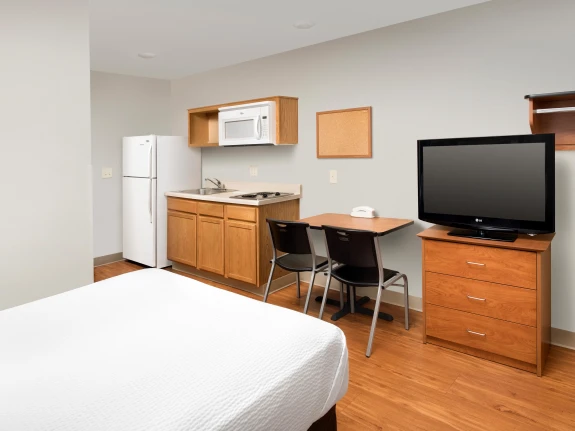 Studio Suite - 1 Full Bed