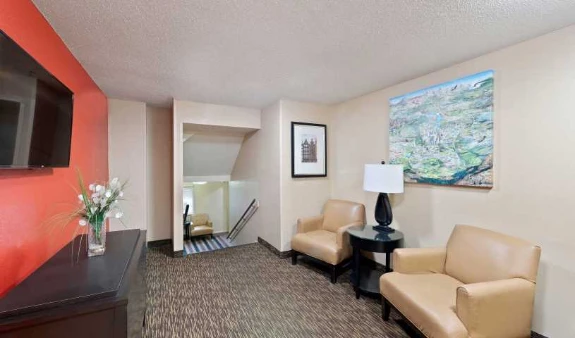 Guest Lounge